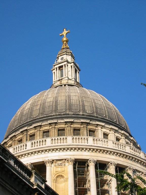 St. Paul's Cathedral.  Click for next photo.