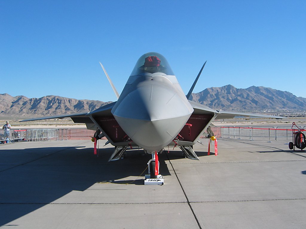 F-22 Raptor, Aviation Nation, Las Vegas.  Click for next photo.