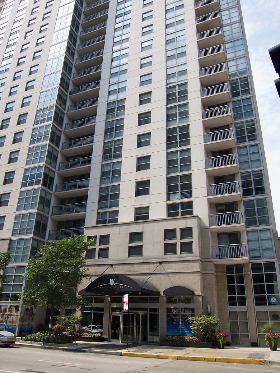 I lived in this 28-story apartment building at 180 North Jefferson St. on the northwest side of downtown Chicago for two years-2013.  Click for next photo.