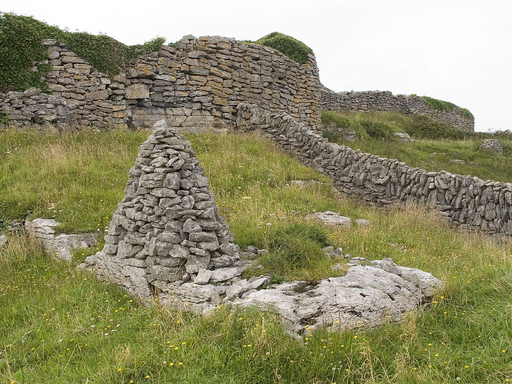 Dun Chonchuir, Inis Meáin, Ireland.  Click for next photo.