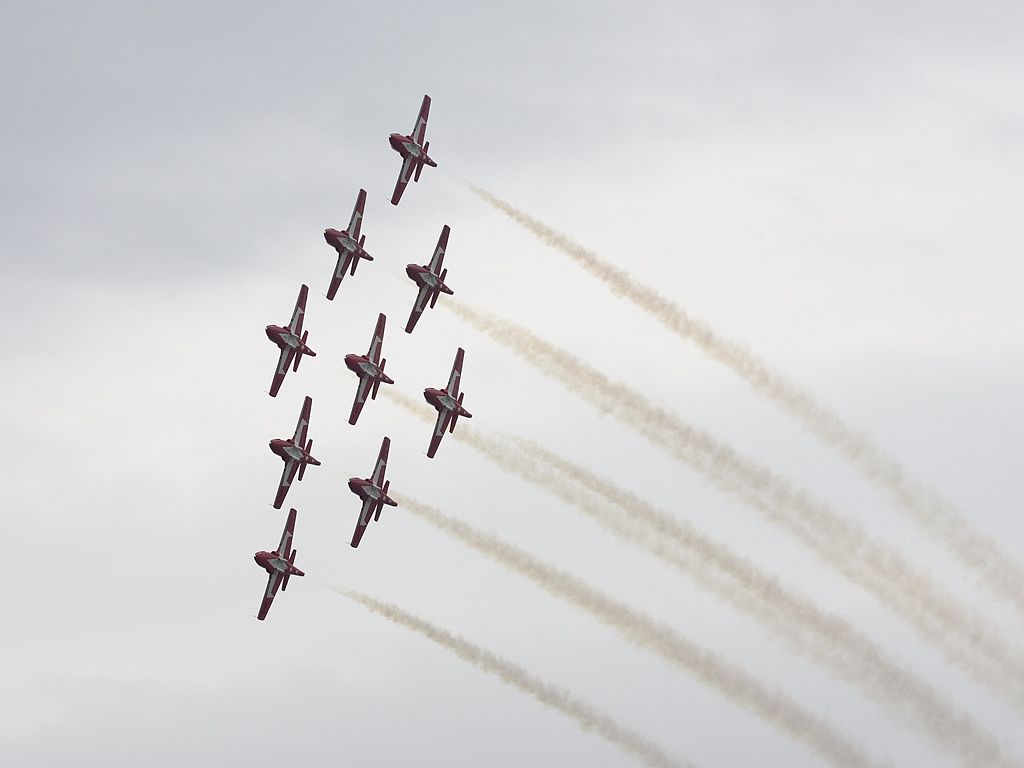 Canadian Snowbirds, Rhode Island ANG.  Click for next photo.