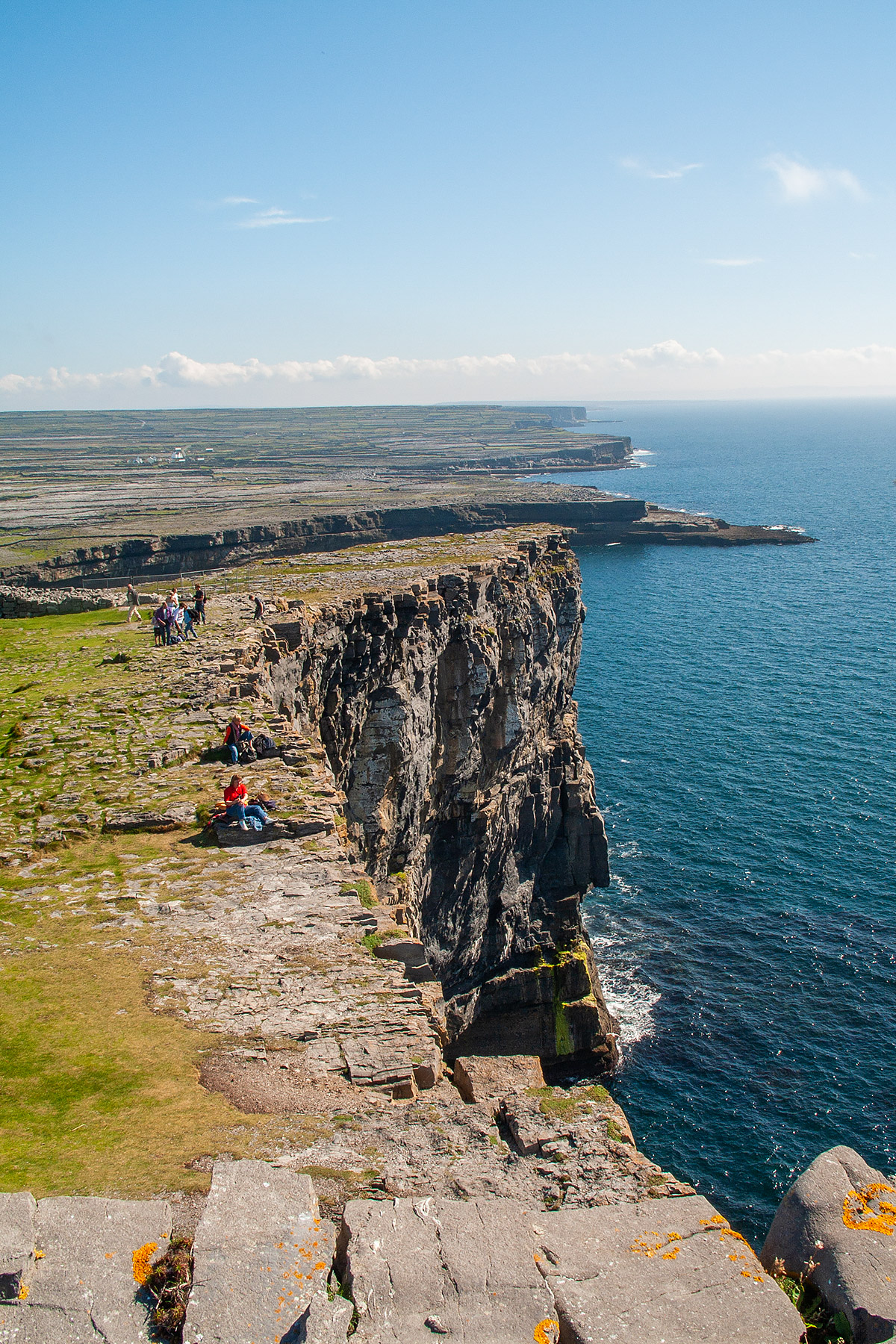 Looking south from Dun Aonghasa, Inis Mór, Ireland.  Click for next photo.