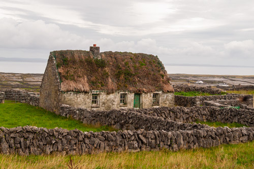 Thatch-roofed cottage, Inis Meáin, Ireland.