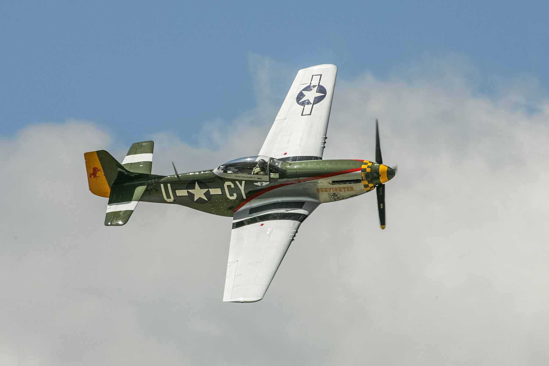P-51 Mustang "Gunfighter", Sioux Falls Air Show.  Click for next photo.
