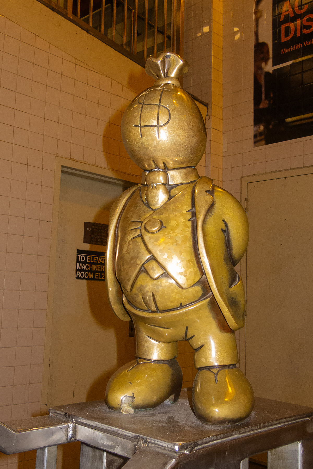 I don�t know why this is on a stair rail in a New York subway station.  Click for next photo.