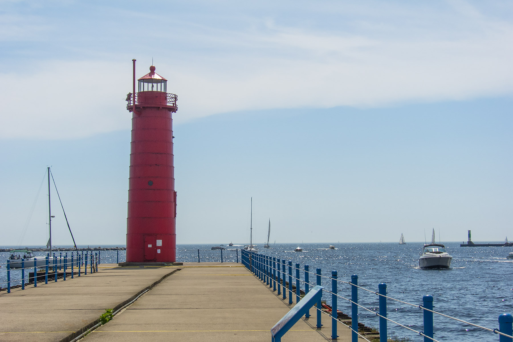 Grand Haven South Pierhead Light, Michigan.  Click for next photo.